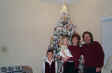 Xmas-Family2001.JPG (83325 bytes)